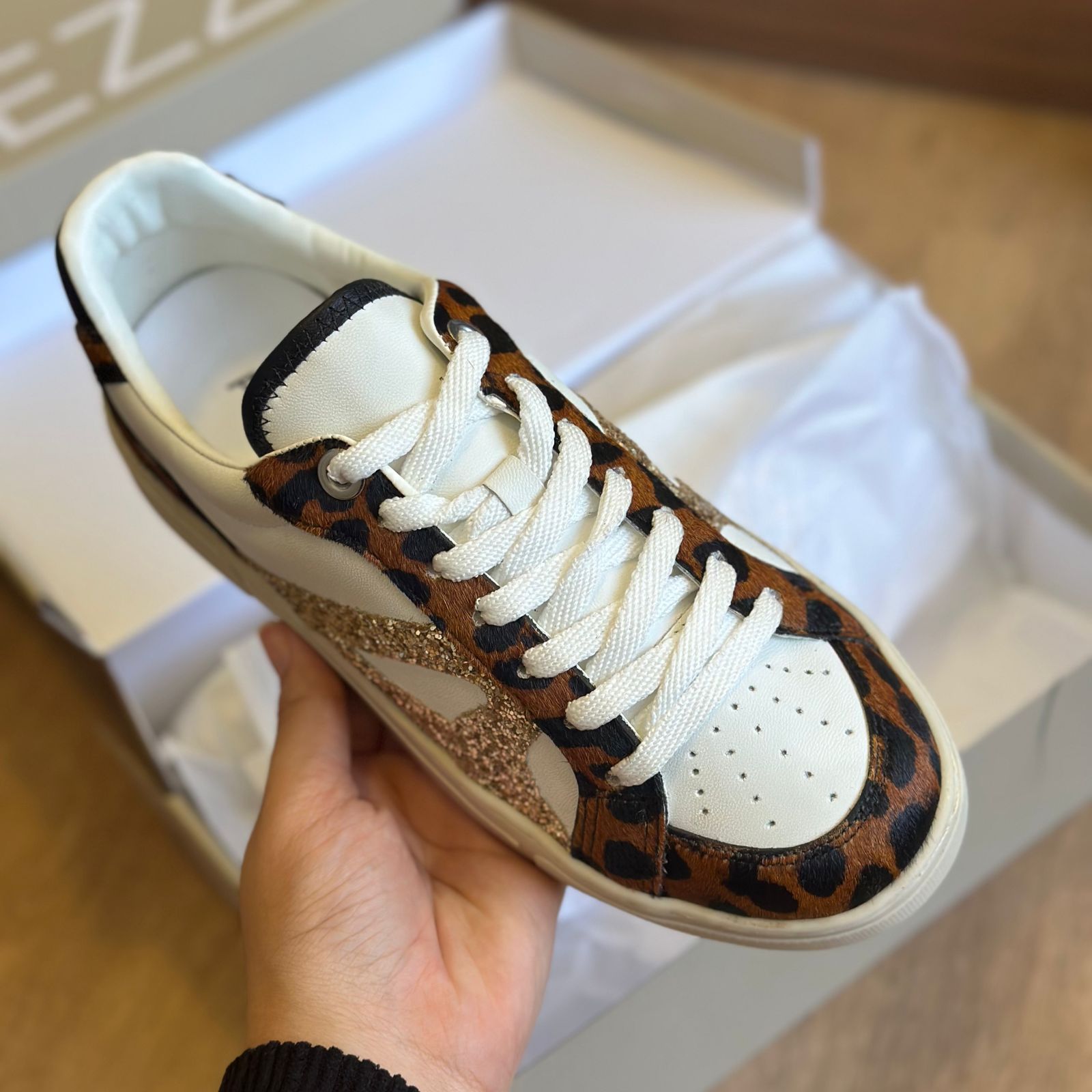 Tênis Arezzo Couro Urban A133580004