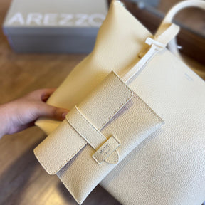 Bolsa Arezzo Mercato Grande Pouch A500230452