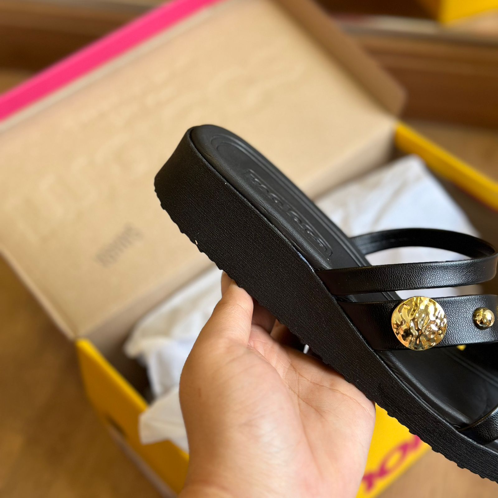 Sandália Moleca Anabela Detalhe Pedrarias 5508.102