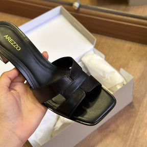 Sandália Mule Arezzo Couro Bloco Bico Quadrado A116990002