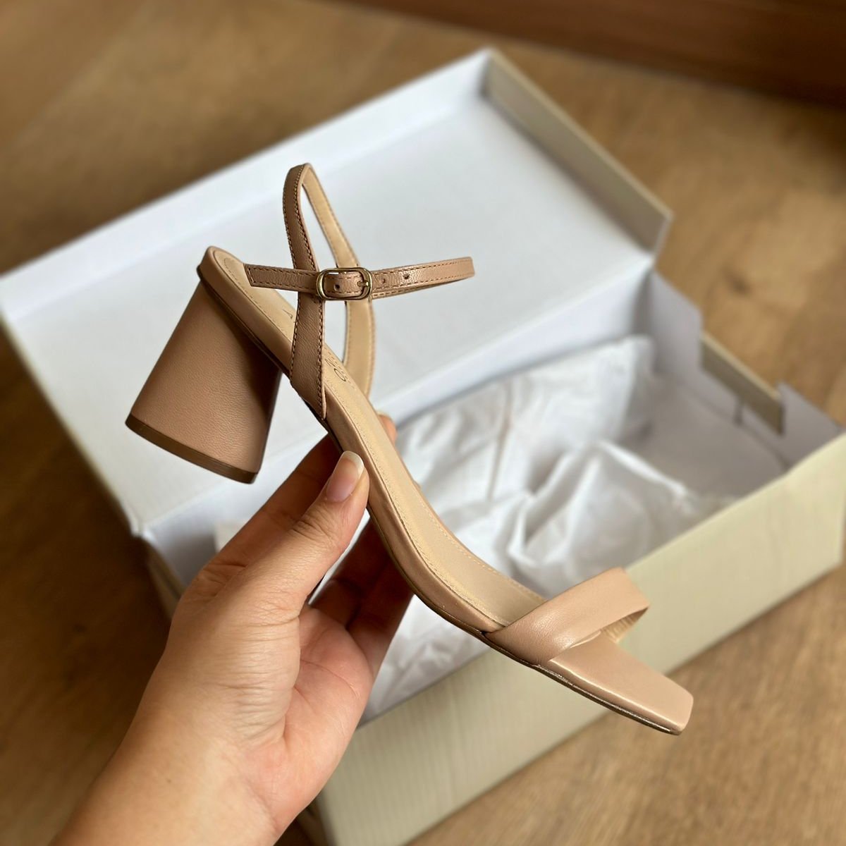 Sandália Arezzo  Couro Bloco  A119690006