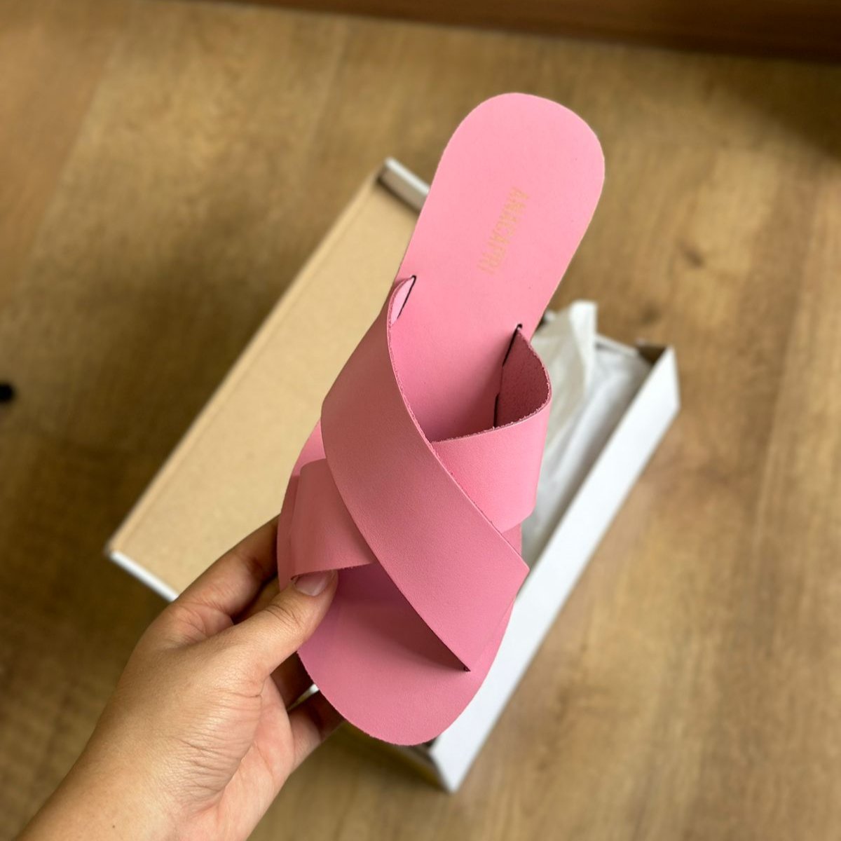 Rasteira Ana Capri Tiras Cruzadas C300140004