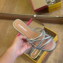 Sandália Moleca Metalizada Tiras Brilhosas 5435.547