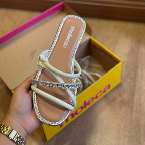 Sandália Moleca Metalizada Tiras Brilhosas 5435.547