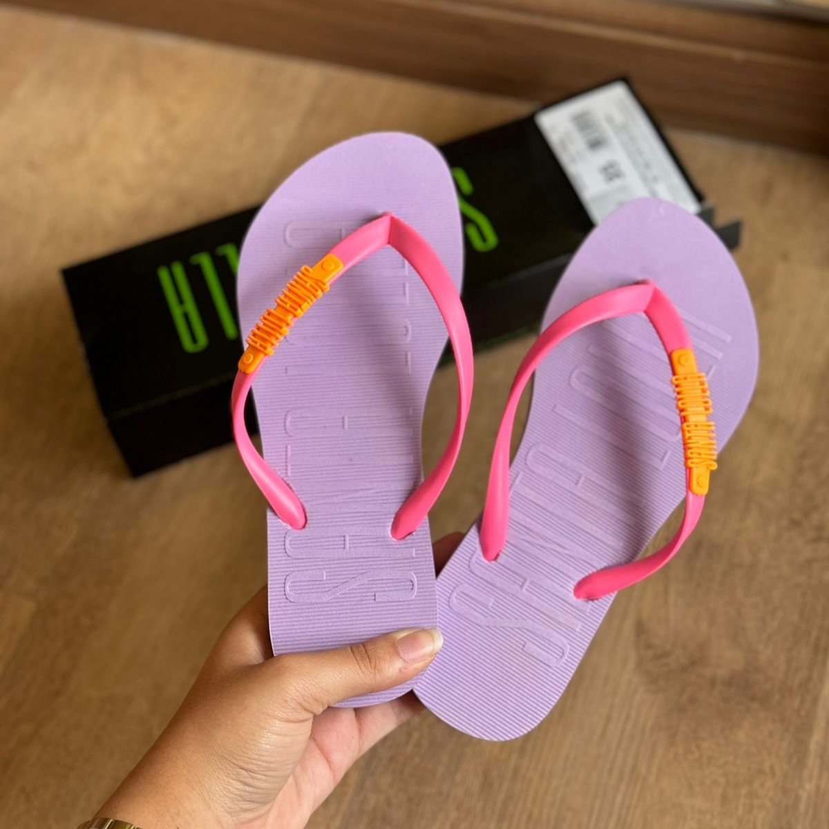 Chinelo Flip Flop Santa Lolla 06BC.43D3.0016