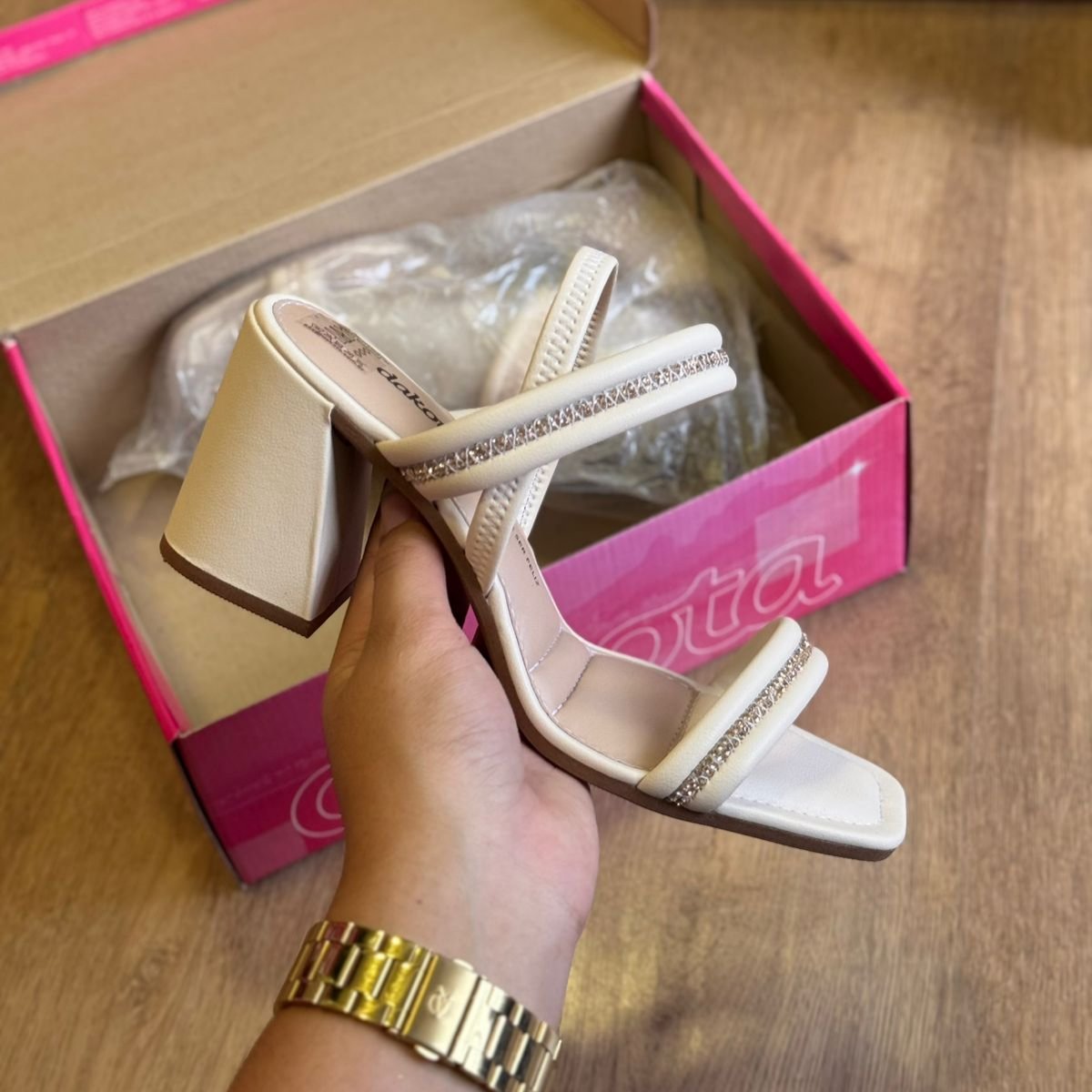 Sandalia Dakota Salto Bloco Y8392