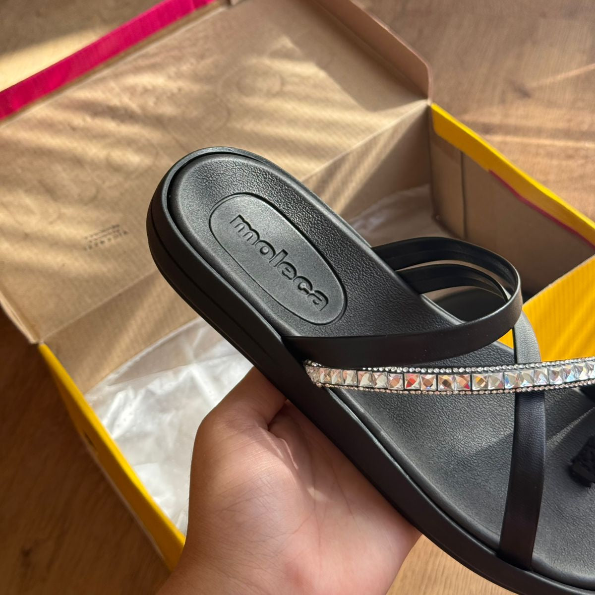 Sandália Moleca Tira com Strass 5525.101