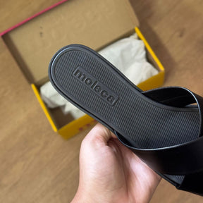 Sandália Rasteira Moleca em X 5532.100