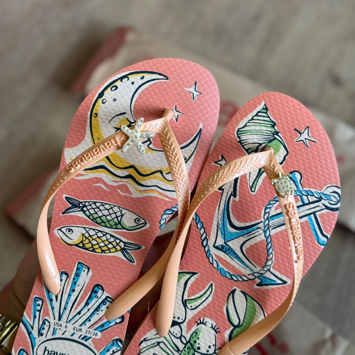 Havaianas Slim Super Fresh + Pin Tartaruga e Estrela do Mar