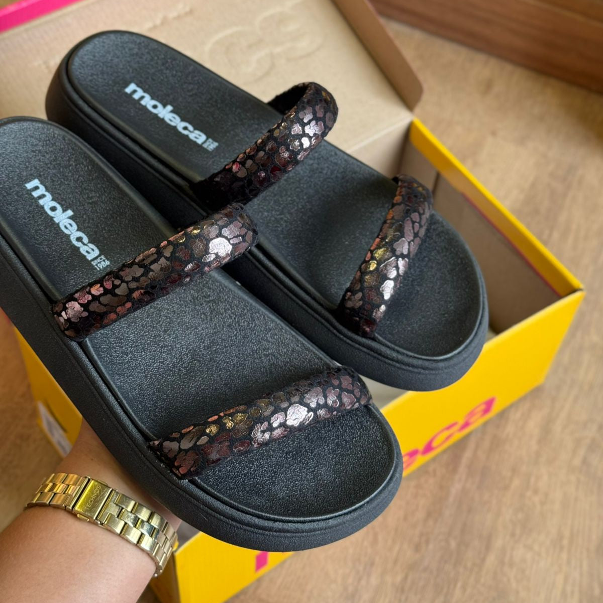 Sandália Moleca Papete Tira Grossa 5507.101.28959