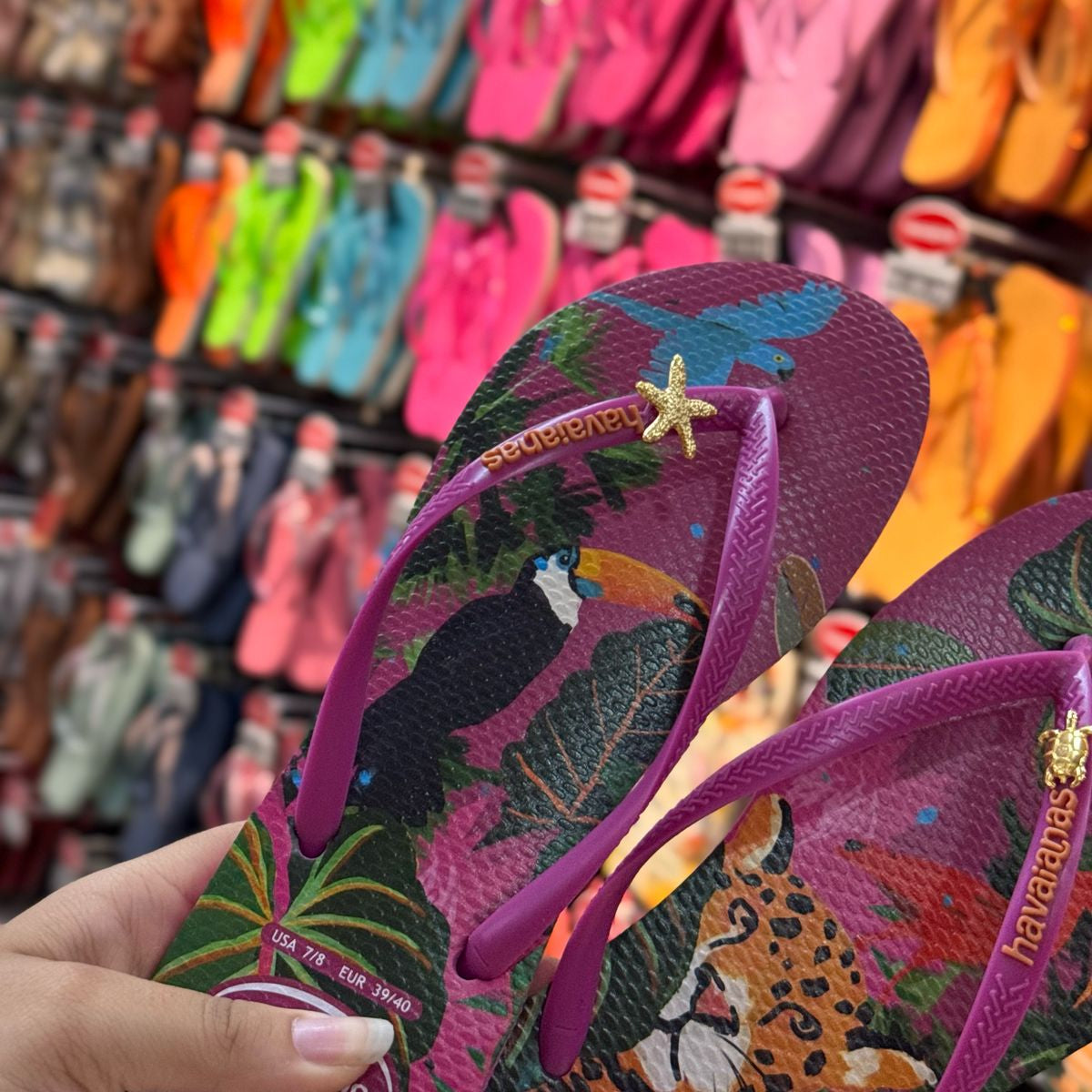 Havaianas Slim Summer Bliss + Pin Estrela e Tartatuga (GRÁTIS)