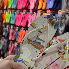 Havaianas Slim Summer Bliss + Pin Estrela e Tartatuga (GRÁTIS)