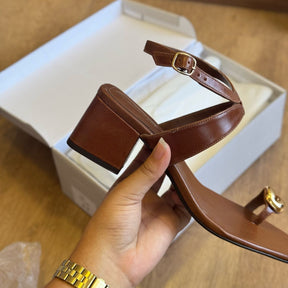 Sandália Arezzo Couro Salto Bloco Metal Bold A135560005