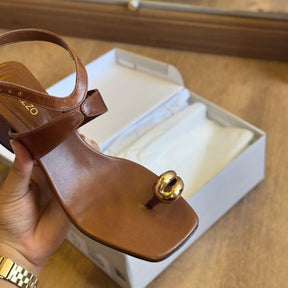 Sandália Arezzo Couro Salto Bloco Metal Bold A135560005