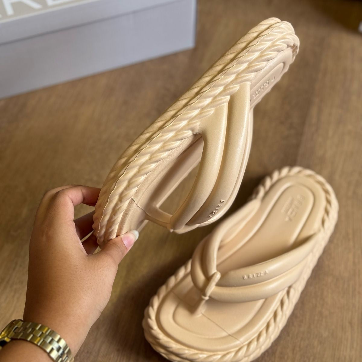 Sandália Arezzo  Flatform Marrocos Bold Z191360001