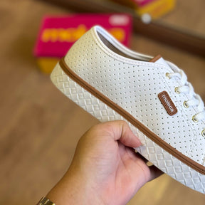 Tênis Moleca Perfuros Casual 5712.205