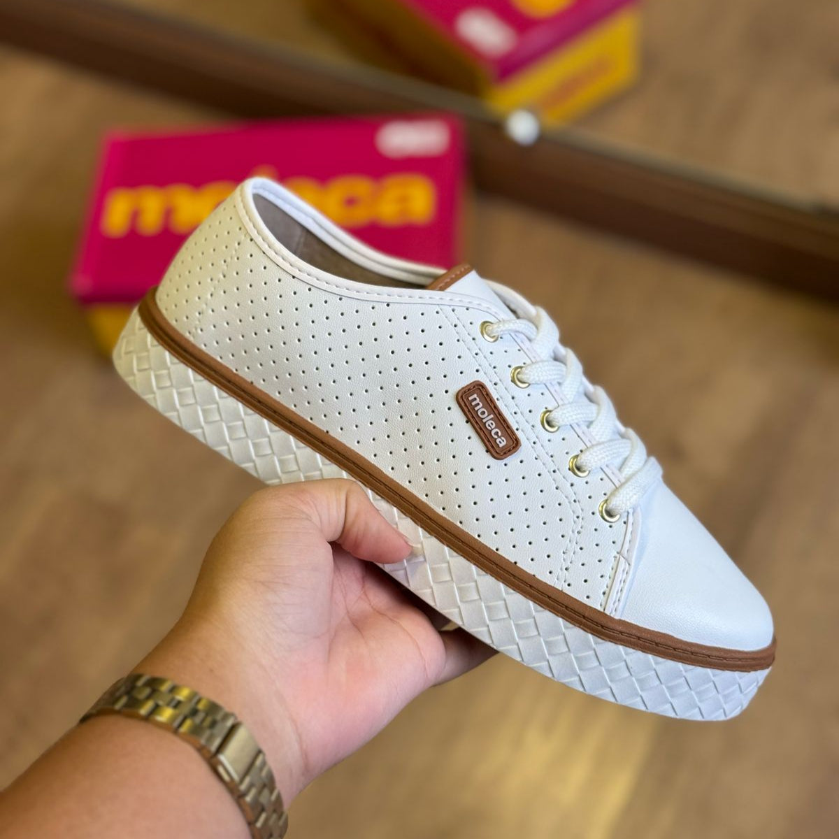 Tênis Moleca Perfuros Casual 5712.205