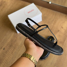 Sandália Ana Capri Rasteira Brilho Lateral C307020002