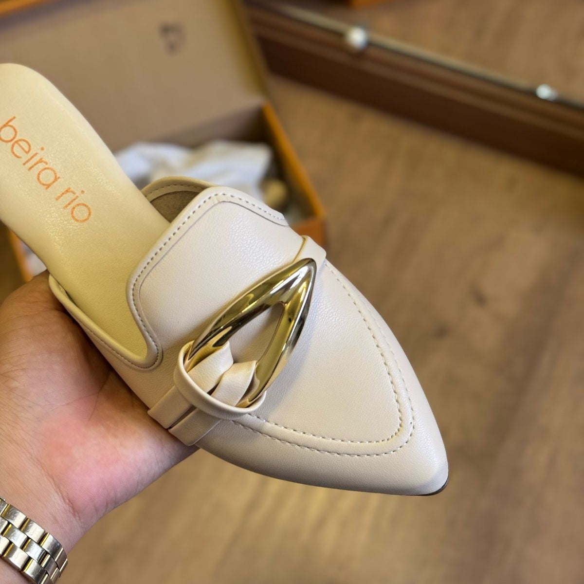 Mule Beira Rio com Detalhe Dourado 4134.1003