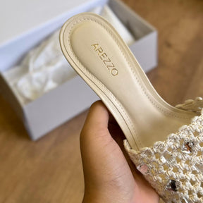 Sandália Mule Arezzo Salto Kitten Bordado Floral  A132170010