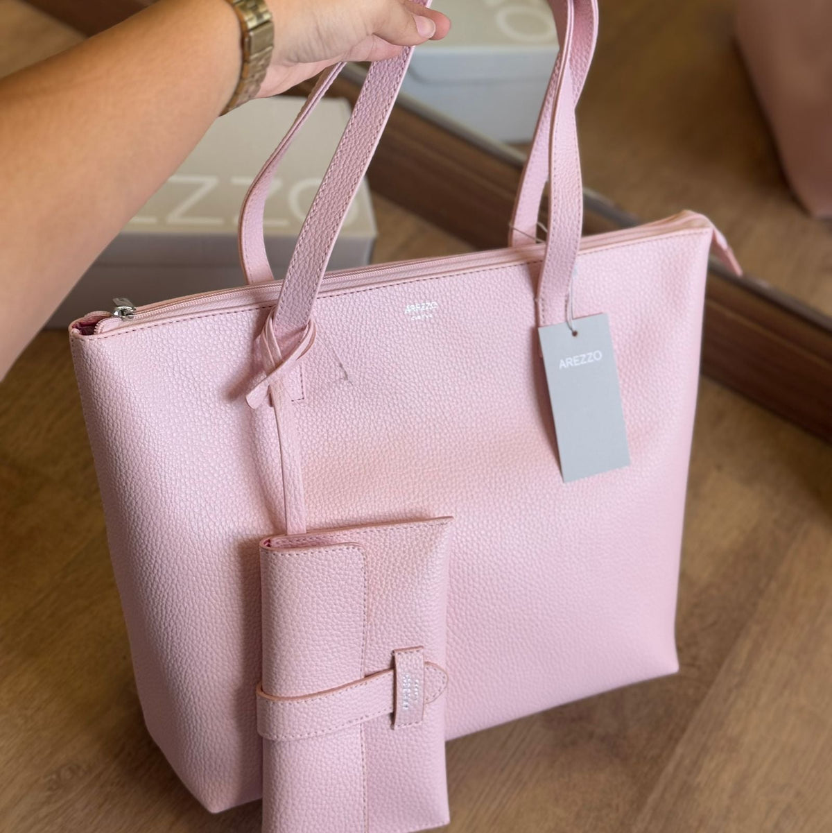 Bolsa Arezzo Mercato Grande Pouch A500230452