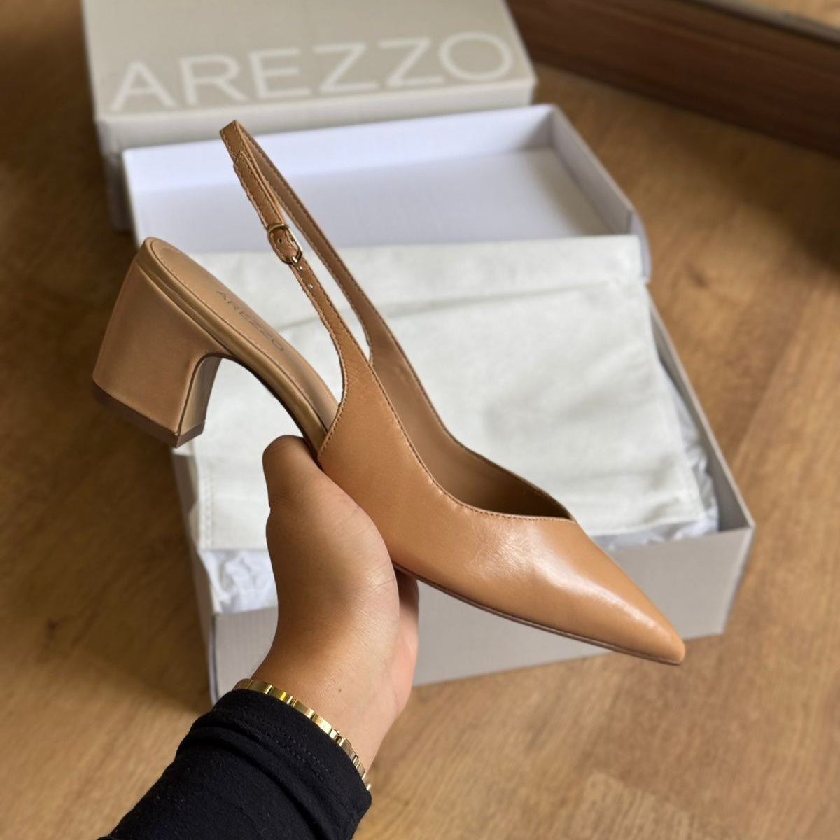 Sandália Arezzo Salto Bloco A137570001