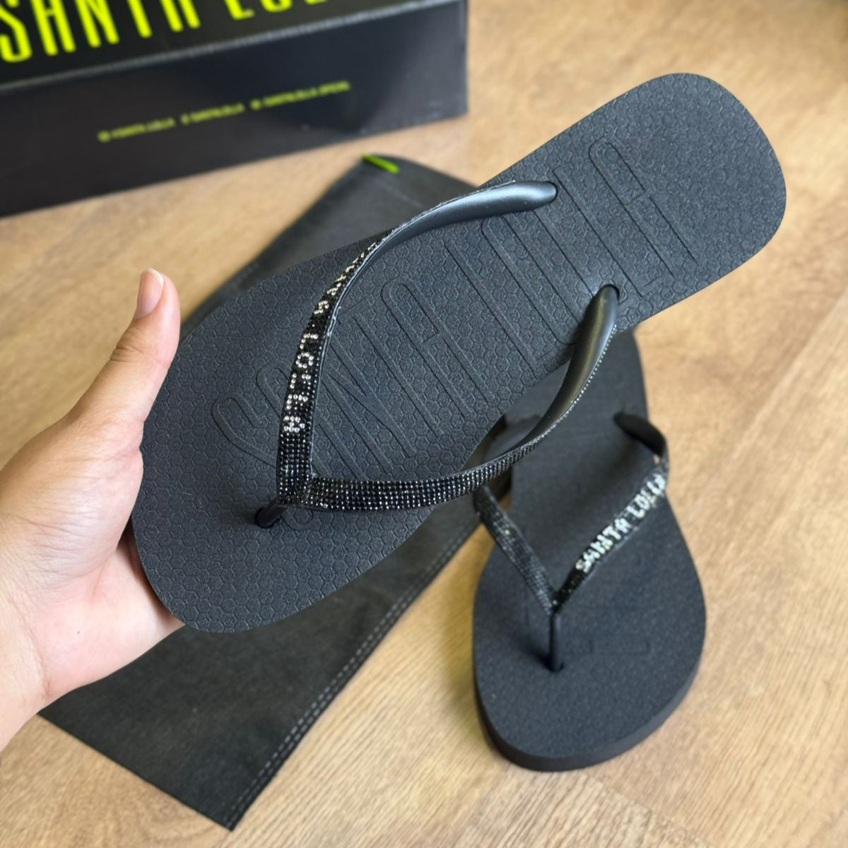 Chinelo Santa Lolla Flip Flop Borracha Tiras Brilho 0342.488C.0016