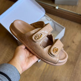 Sandália Arezzo Rasteira Couro Matelassê Velcro A120160149