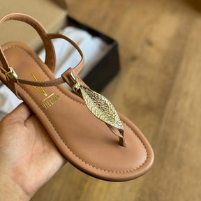 Rasteira Vizzano Detalhe Dourado de Folha 6371.374