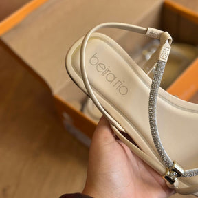 Sandália Beira Rio Rasteira com Tira Strass 8552.103