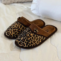 Pantufa Rubra Tecido