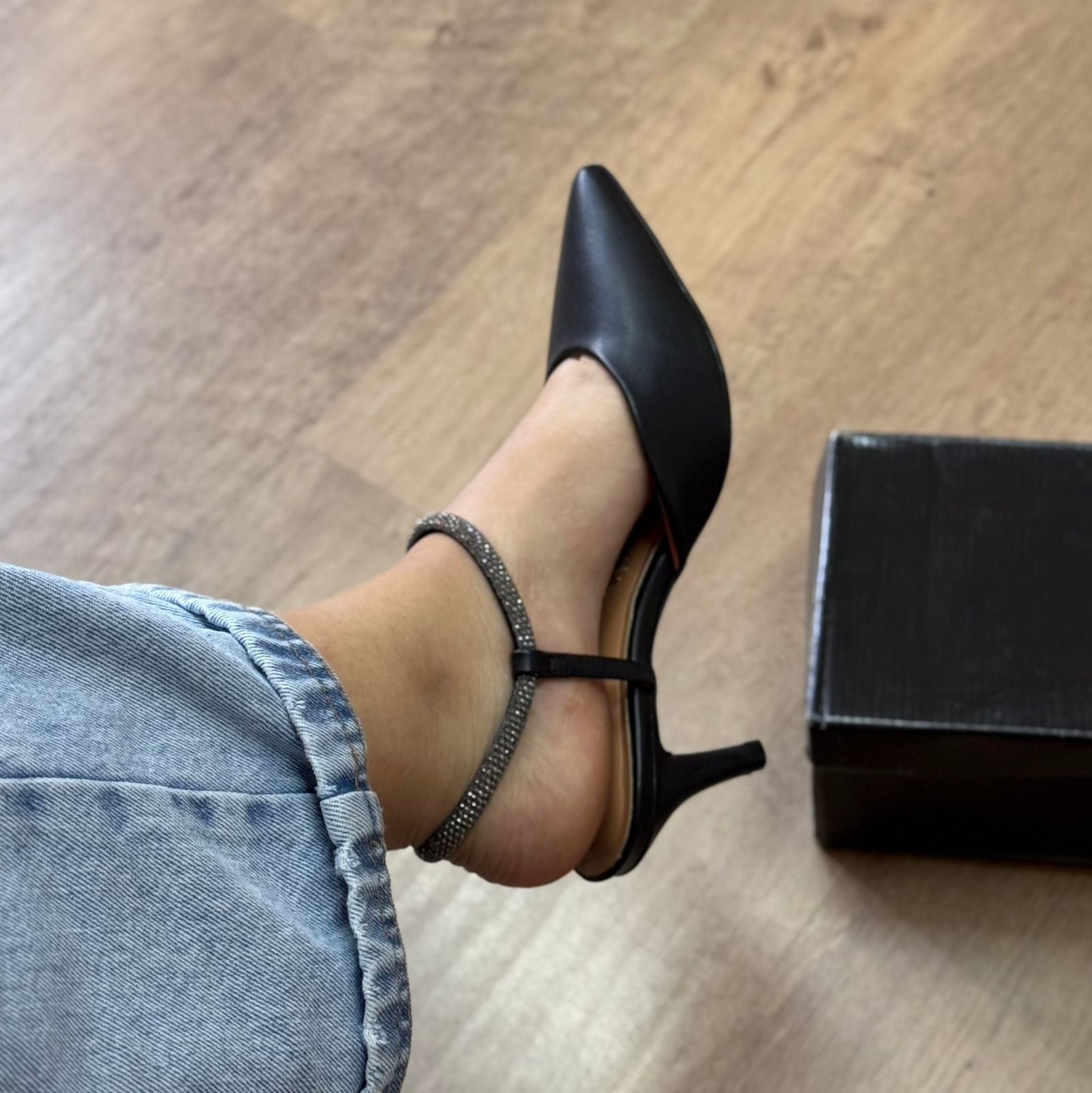 Scarpin Slingback Vizzano com Pedrarias 1185.1138