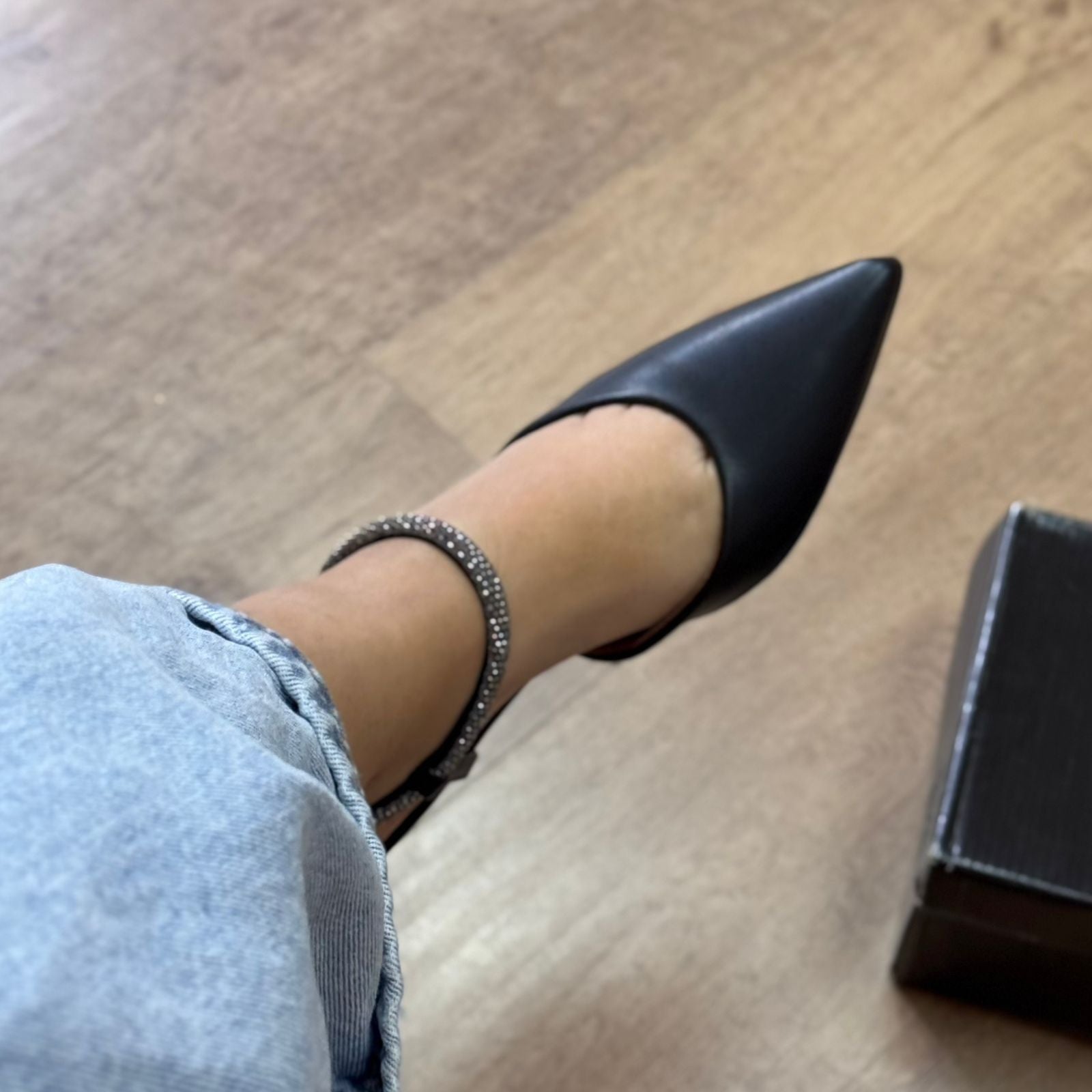 Scarpin Slingback Vizzano com Pedrarias 1185.1138