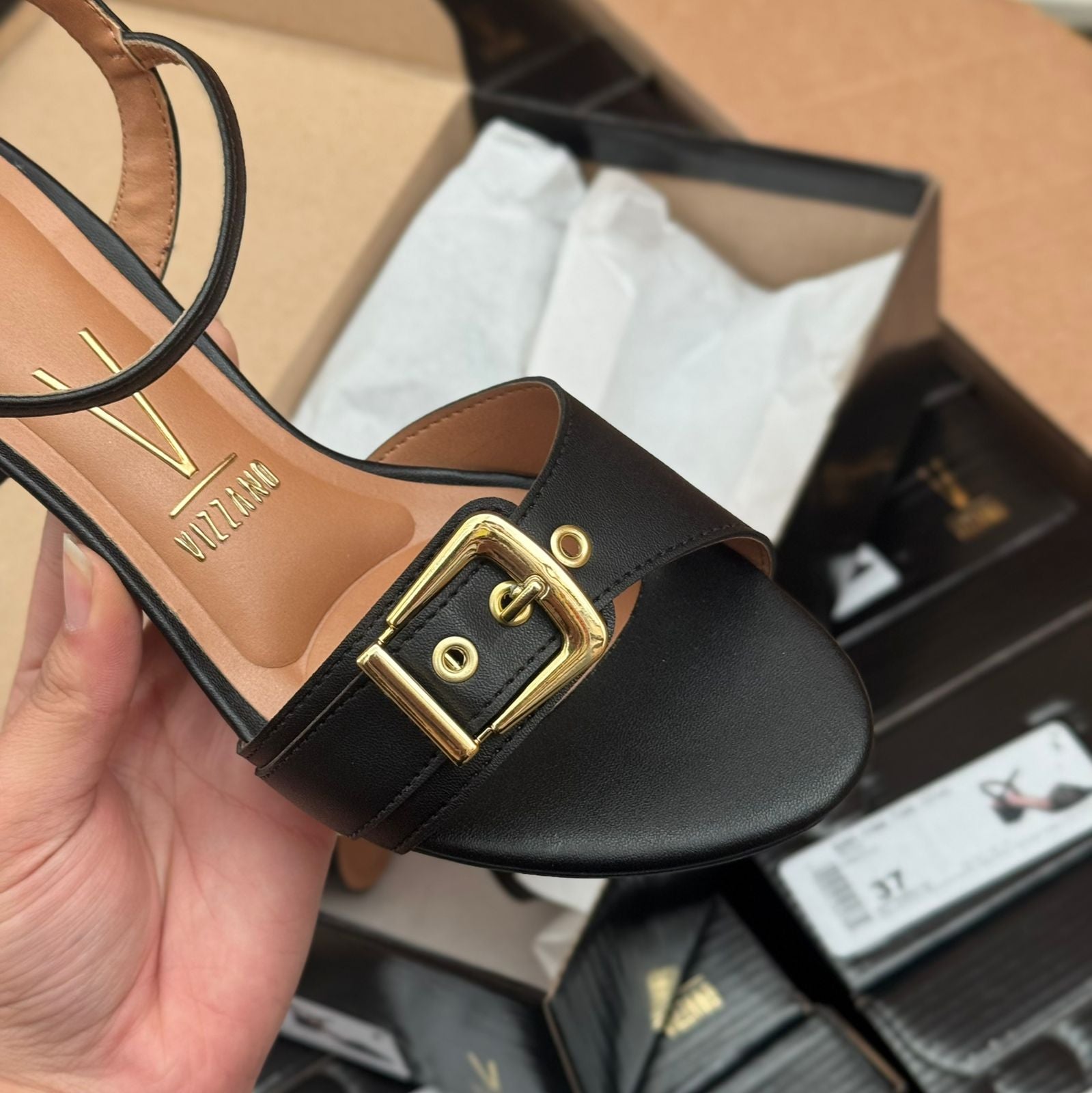 Sandália Vizzano Salto Bloco com Ajuste 6291.1184