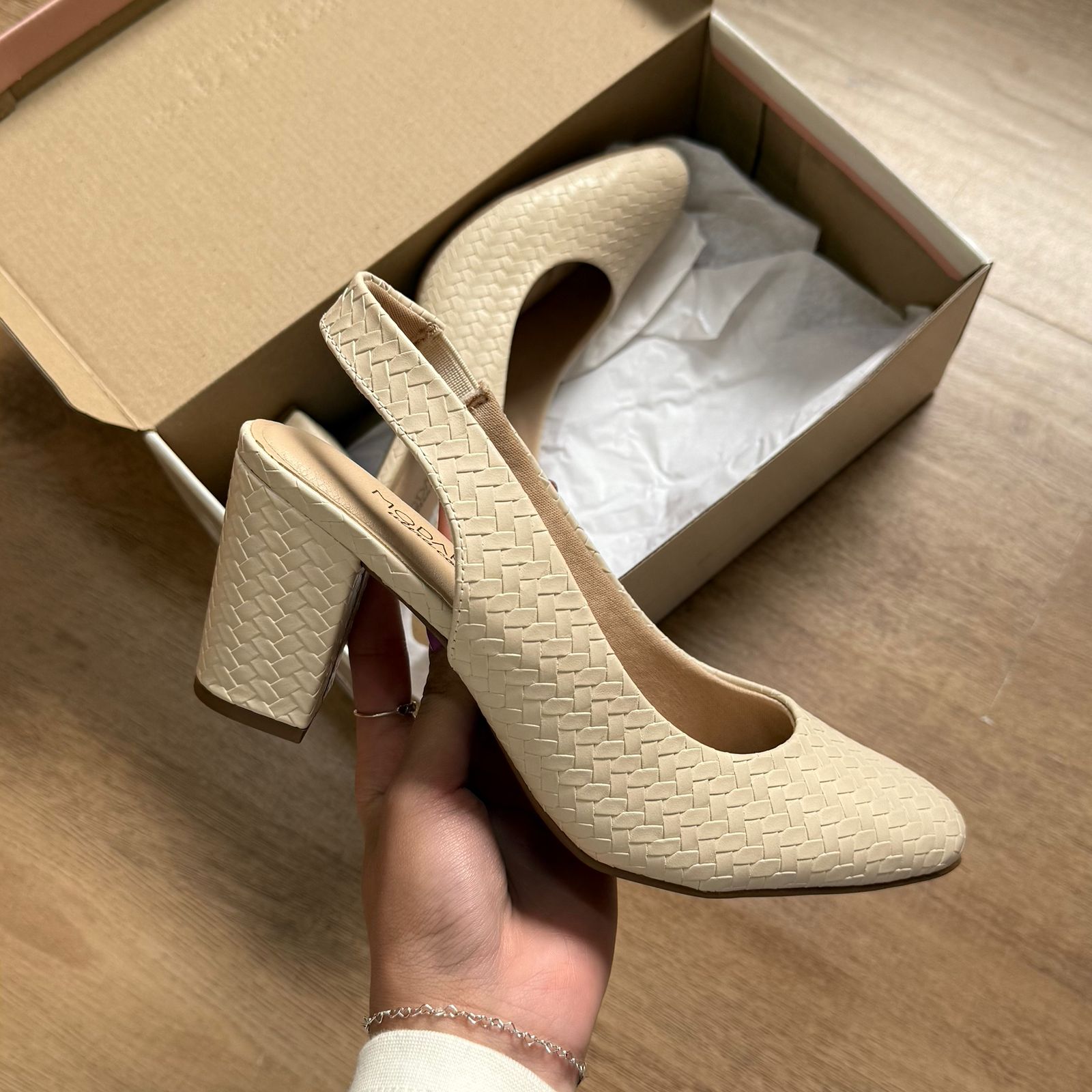 Sandália Modare Elástico 7377.120