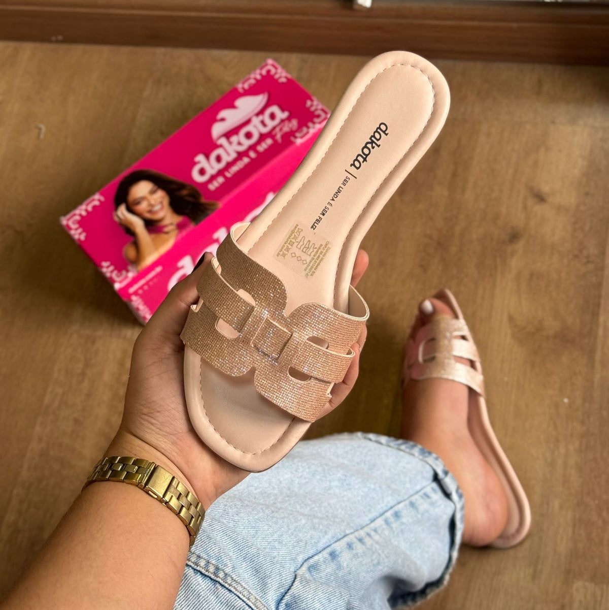 Rasteira Dakota Croco Y9551