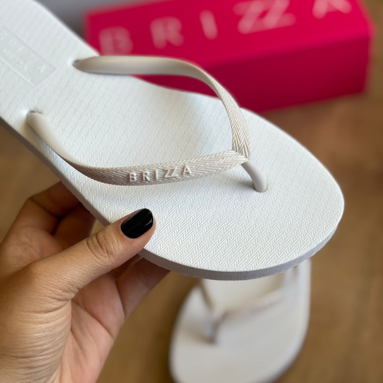 Chinelo de Dedo Arezzo Essential Brizza Z190260001