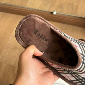 Pantufa Rubra Tecido