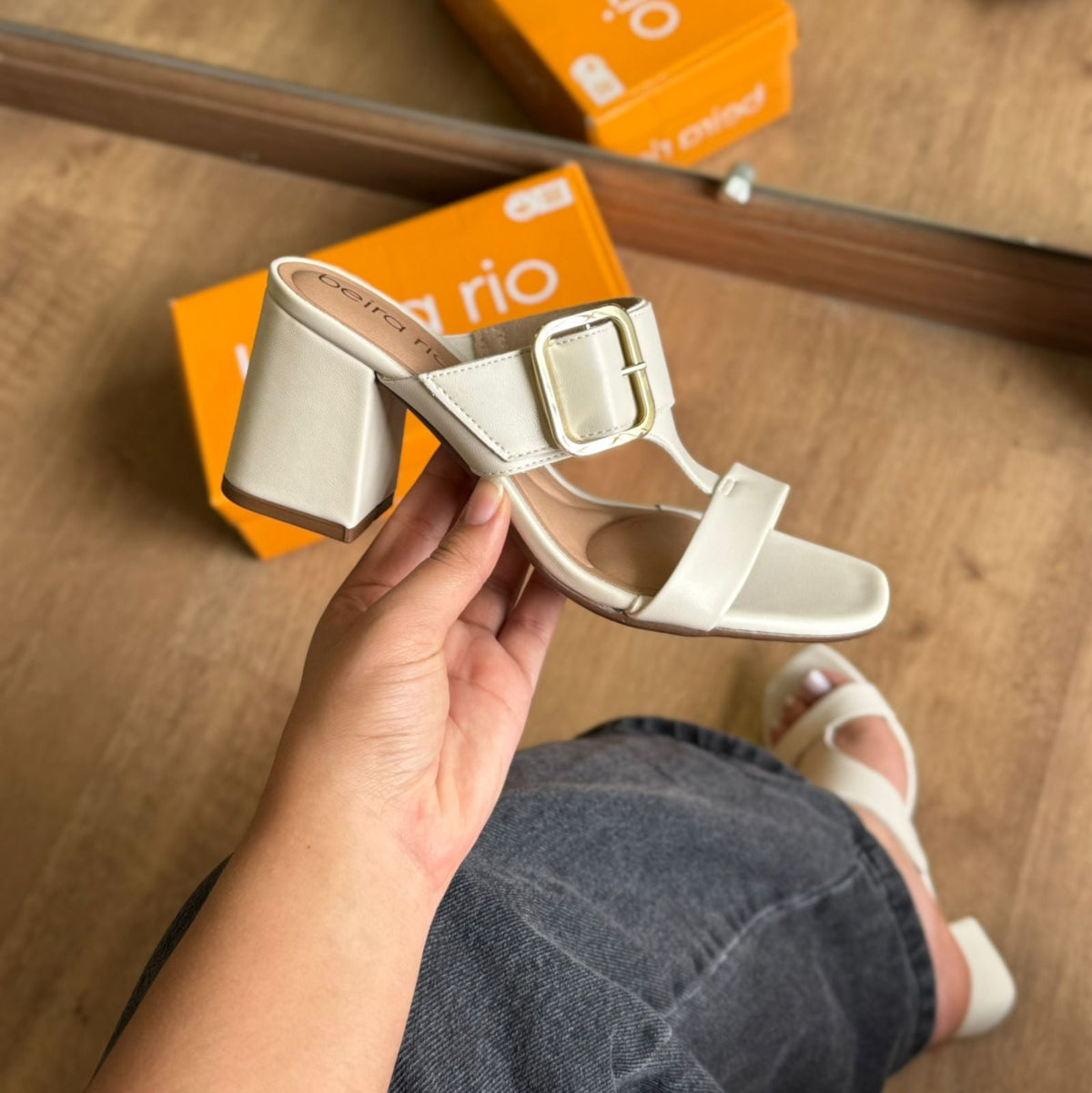 Sandália Salto Bloco Beira Rio 8436.240