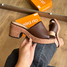 Sandália Beira Rio Salto Bloco Slide 8517.108