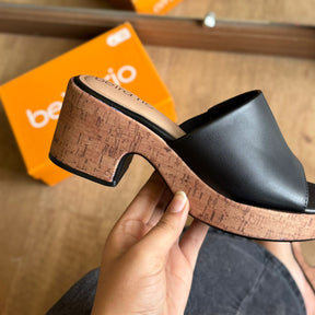 Sandália Beira Rio Salto Bloco Slide 8517.108