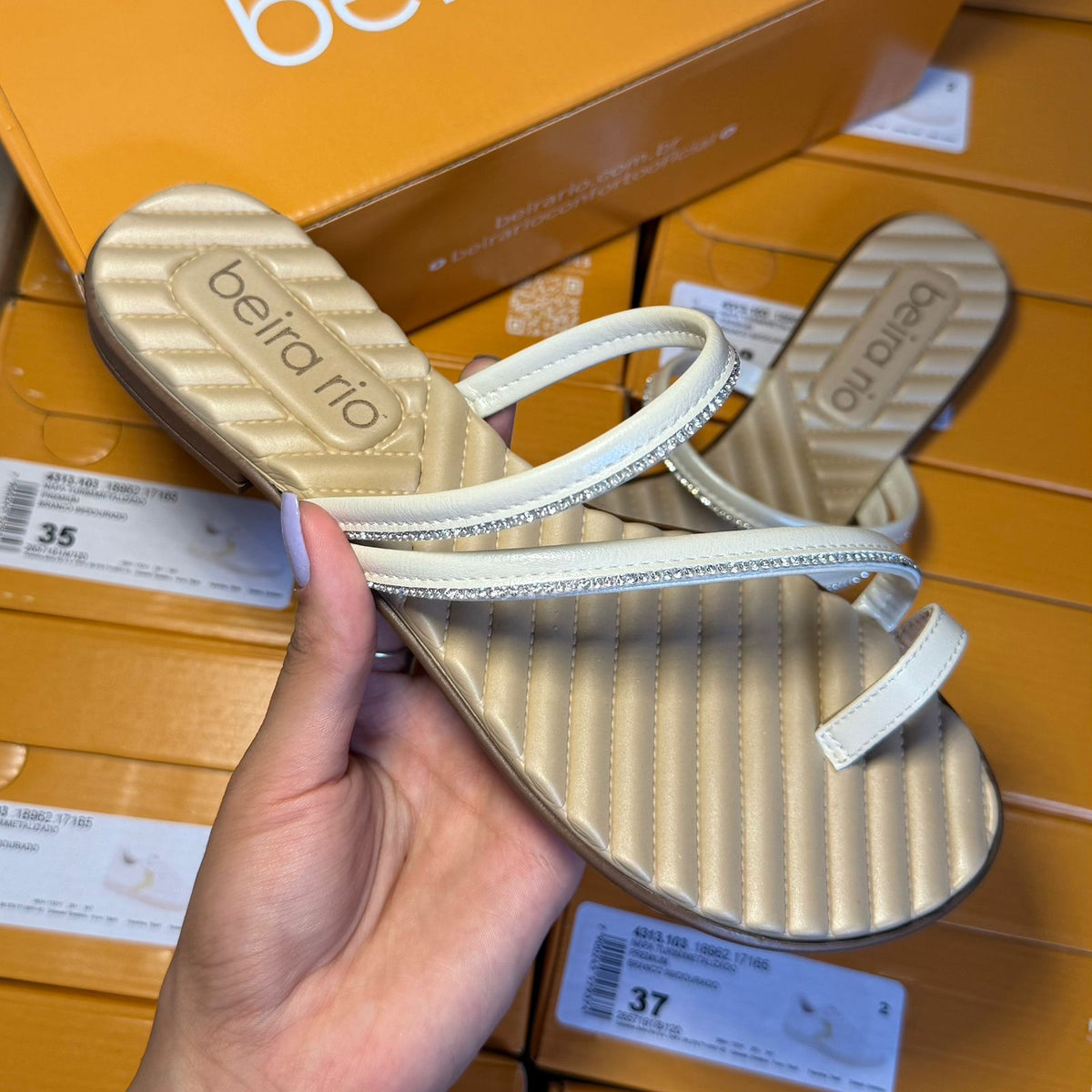 Sandália Beira Rio Rasteira Strass 8519.117