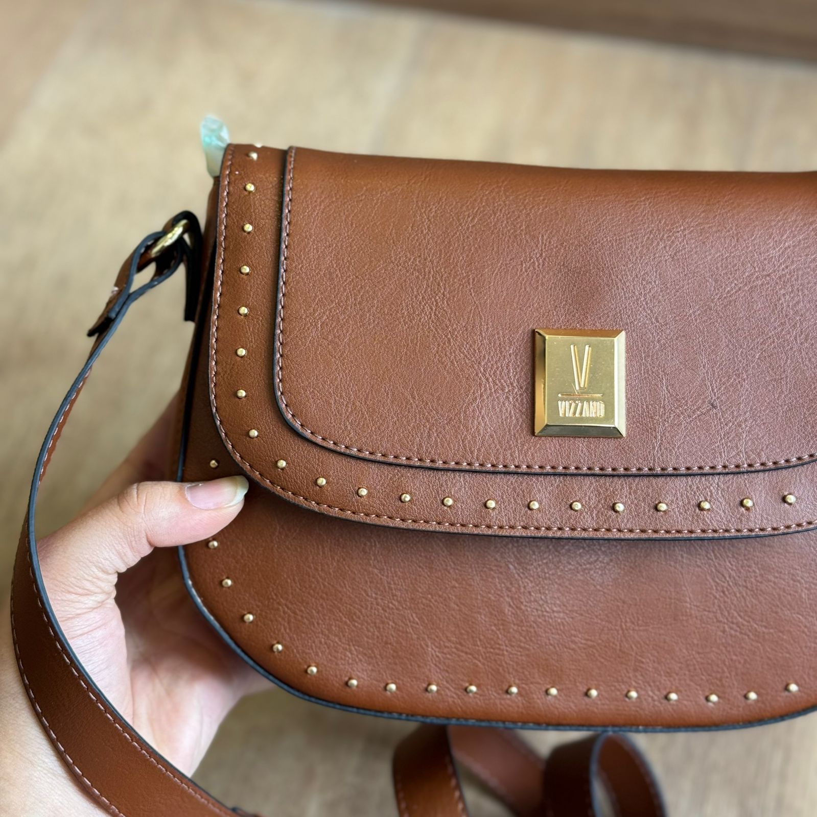 Bolsa Vizzano Placa Dourado 10085.2