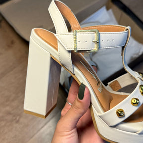 Sandália Vizzano Salto Bloco Detalhes Pedrarias 6551.106