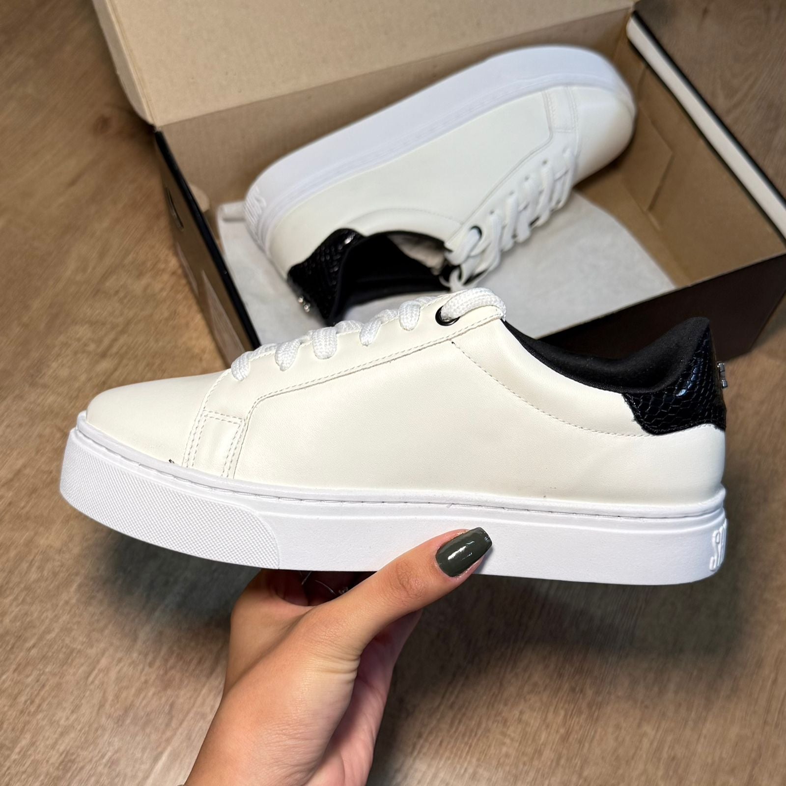 Tênis Santa Lolla Calcanhar Aquiles 01AC.4CDF.03A0