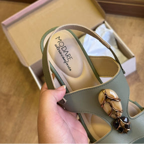 Sandália Salto Modare Pedra Central  7172.127