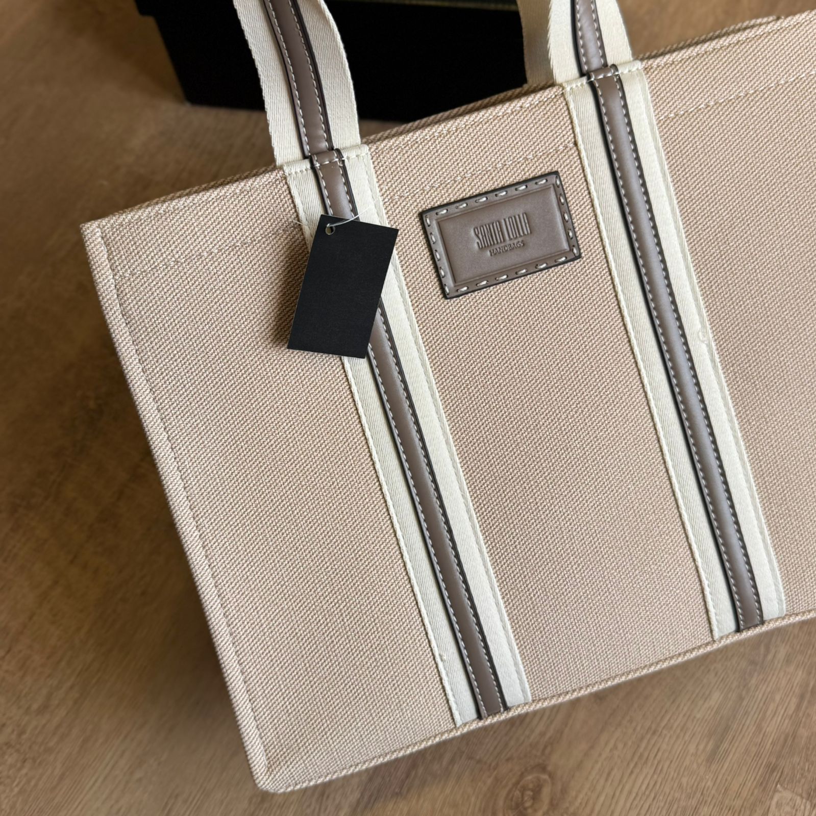 Bolsa Santa Lolla Quadrada Estruturada Alça De Ombro 0453.5720