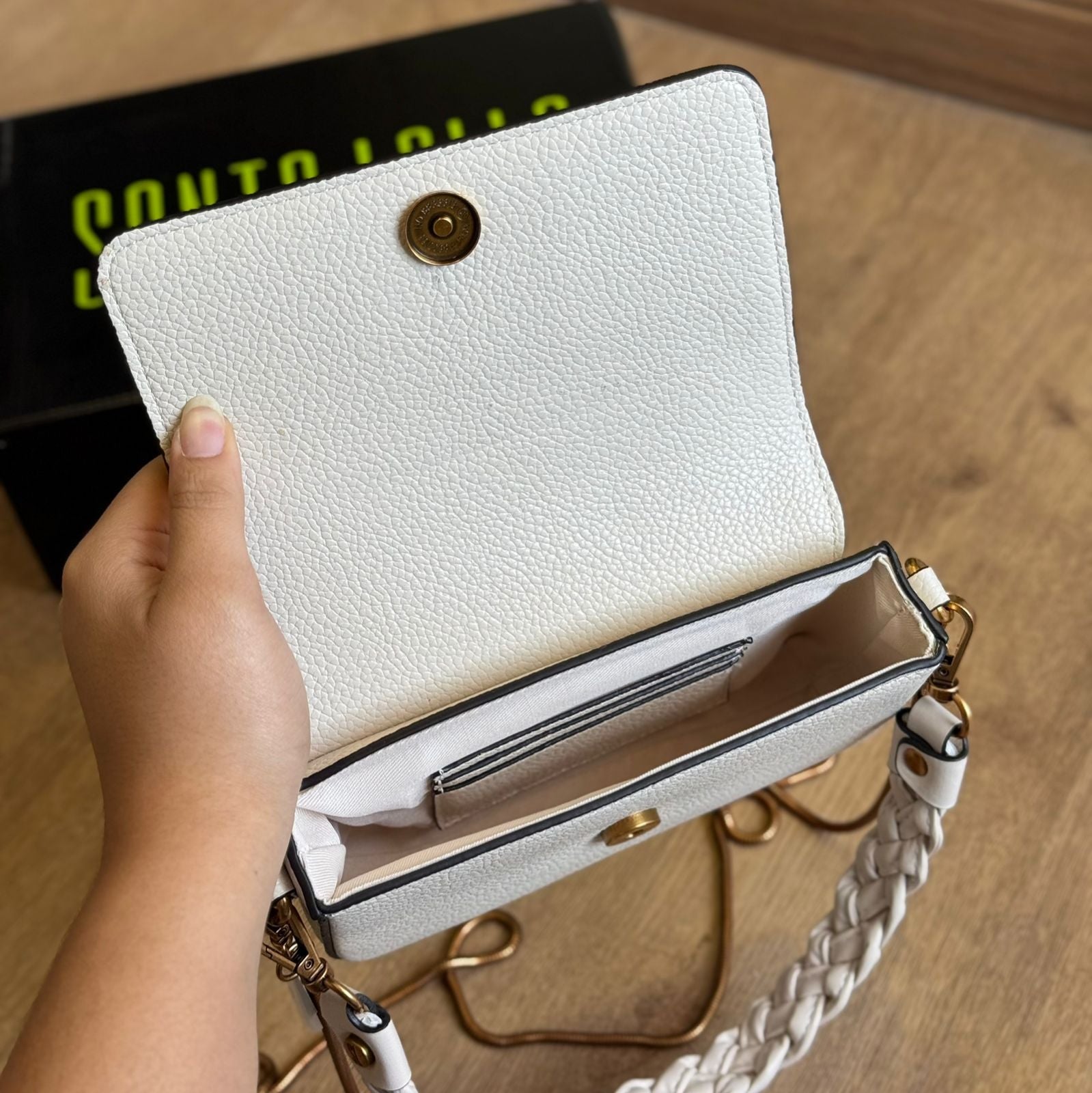Bolsa Santa Lolla Baguete Floater Alça Trança 0470.4B5E