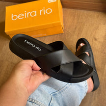 Sandália Beira Rio Rasteira em X 8542.101