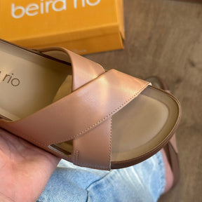 Sandália Beira Rio Rasteira em X 8542.101
